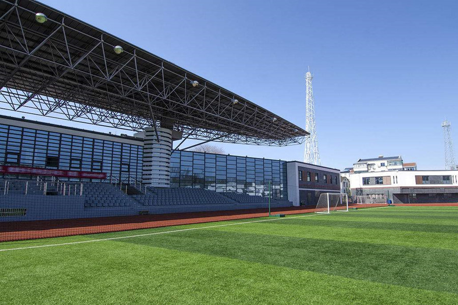 五大连池体育场看台网架工程